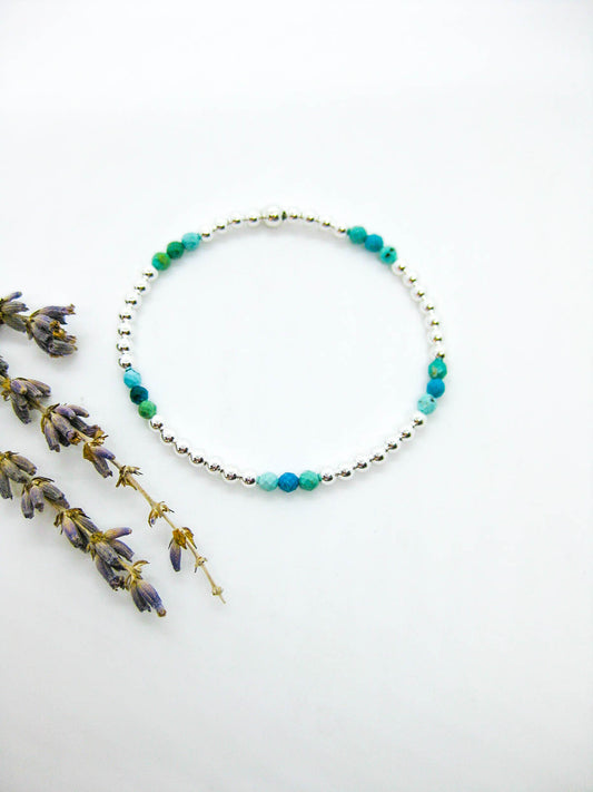 Juniper: Bright Turquoise Stretch Bracelet - b413
