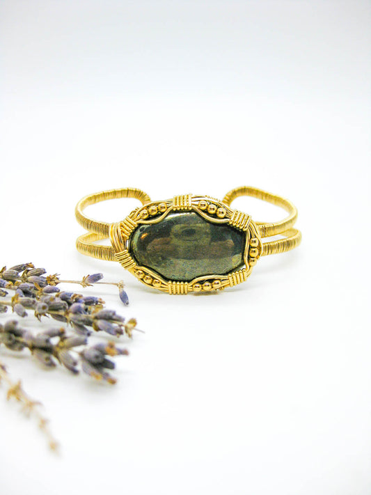 Rose: Pyrite Cuff Bracelet Gold - OAK