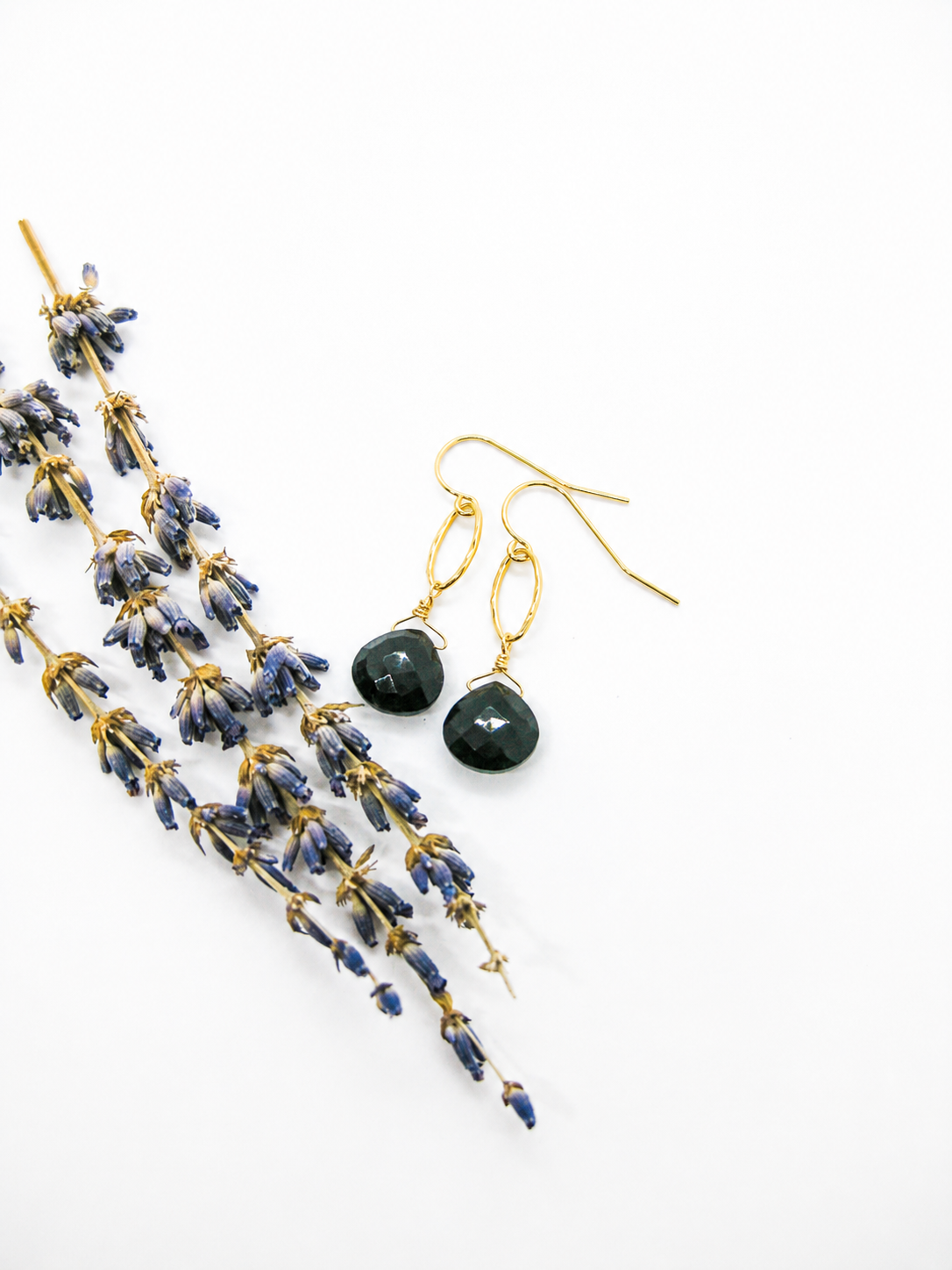 Chrysanthe Earrings
