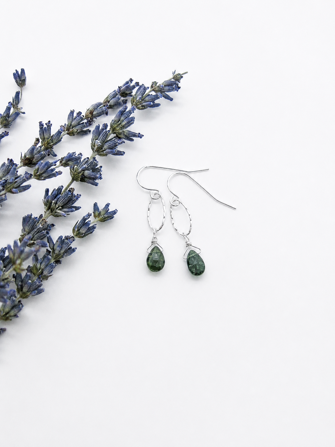Chrysanthe Earrings