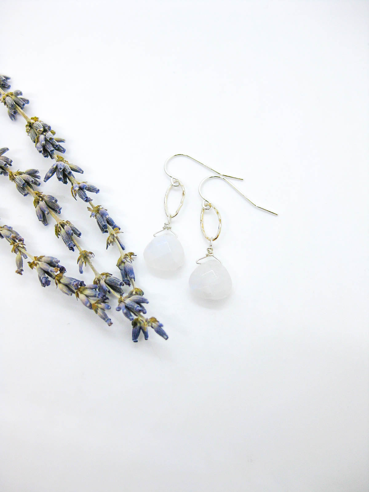 Chrysanthe Earrings