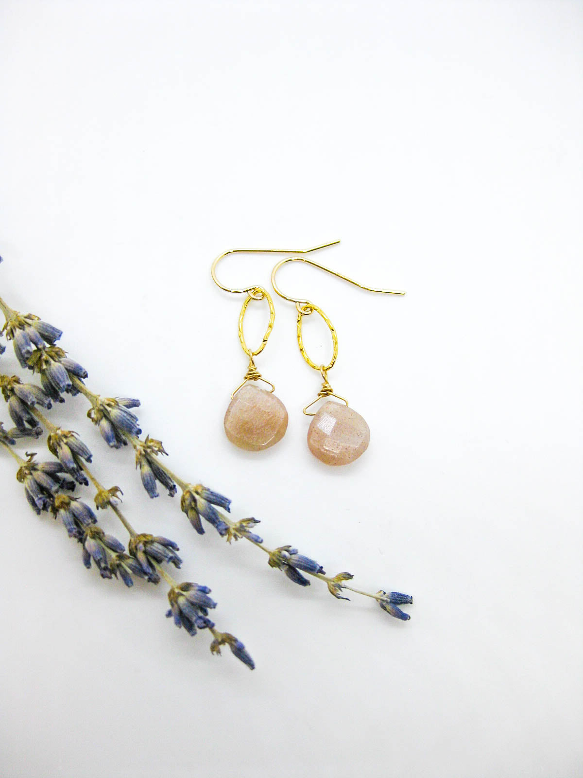 Chrysanthe Earrings