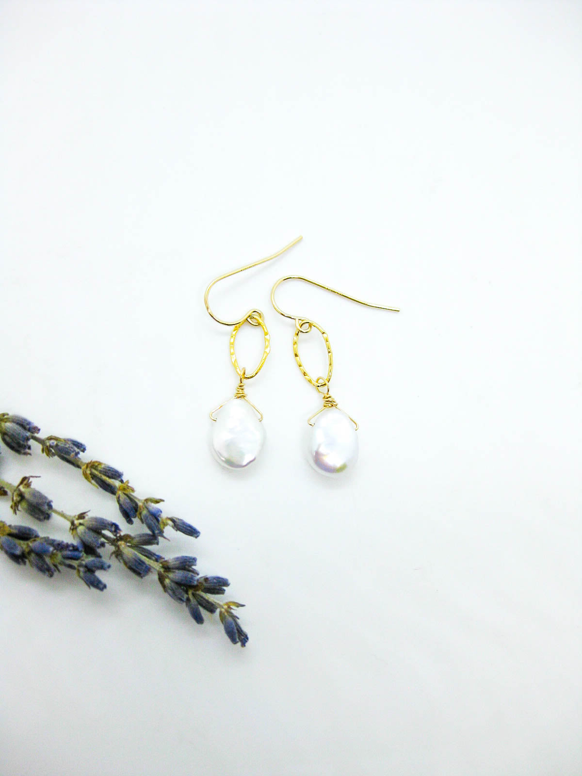 Chrysanthe Earrings