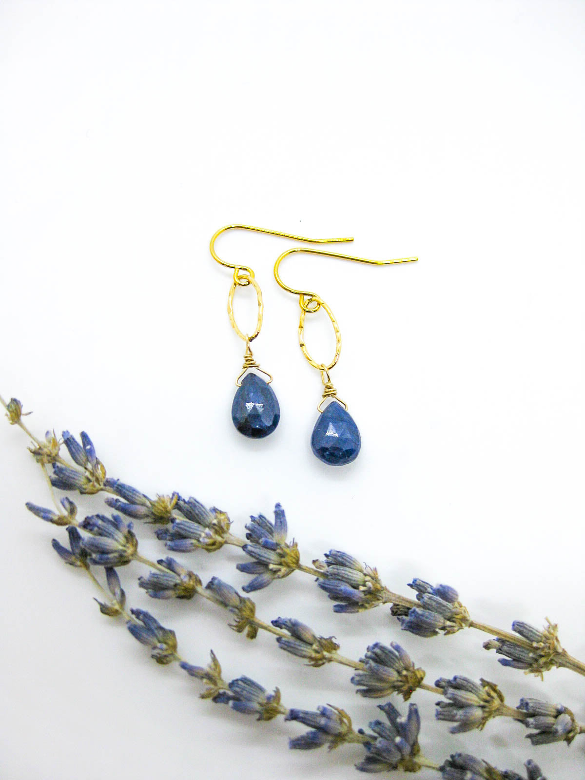 Chrysanthe Earrings