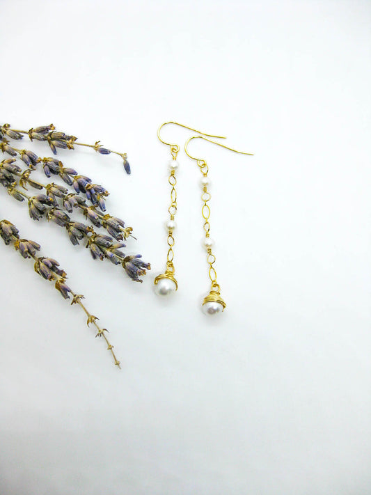 Daffodil: Pearl Earrings