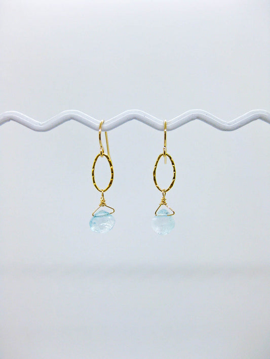 Chrysanthe: Aquamarine Earrings - e589