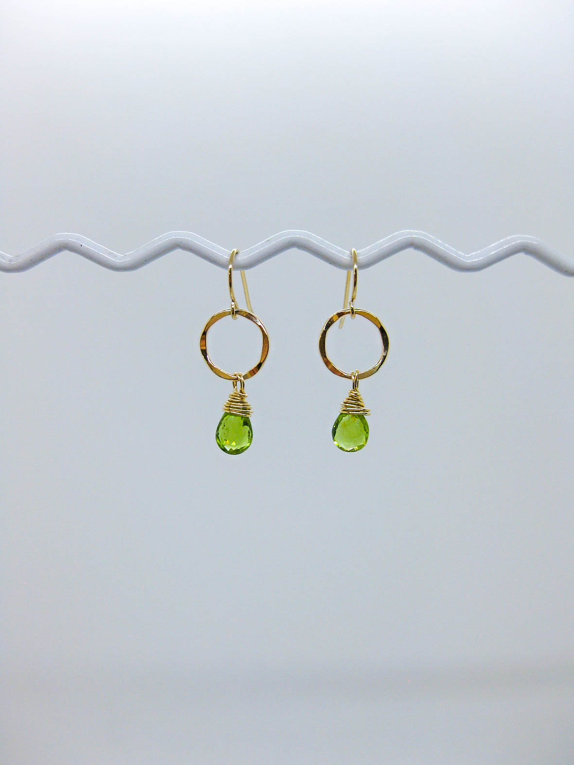 Daisy: Peridot Earrings - e731