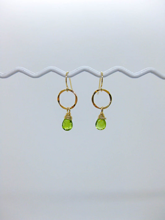 Daisy: Peridot Earrings - e731