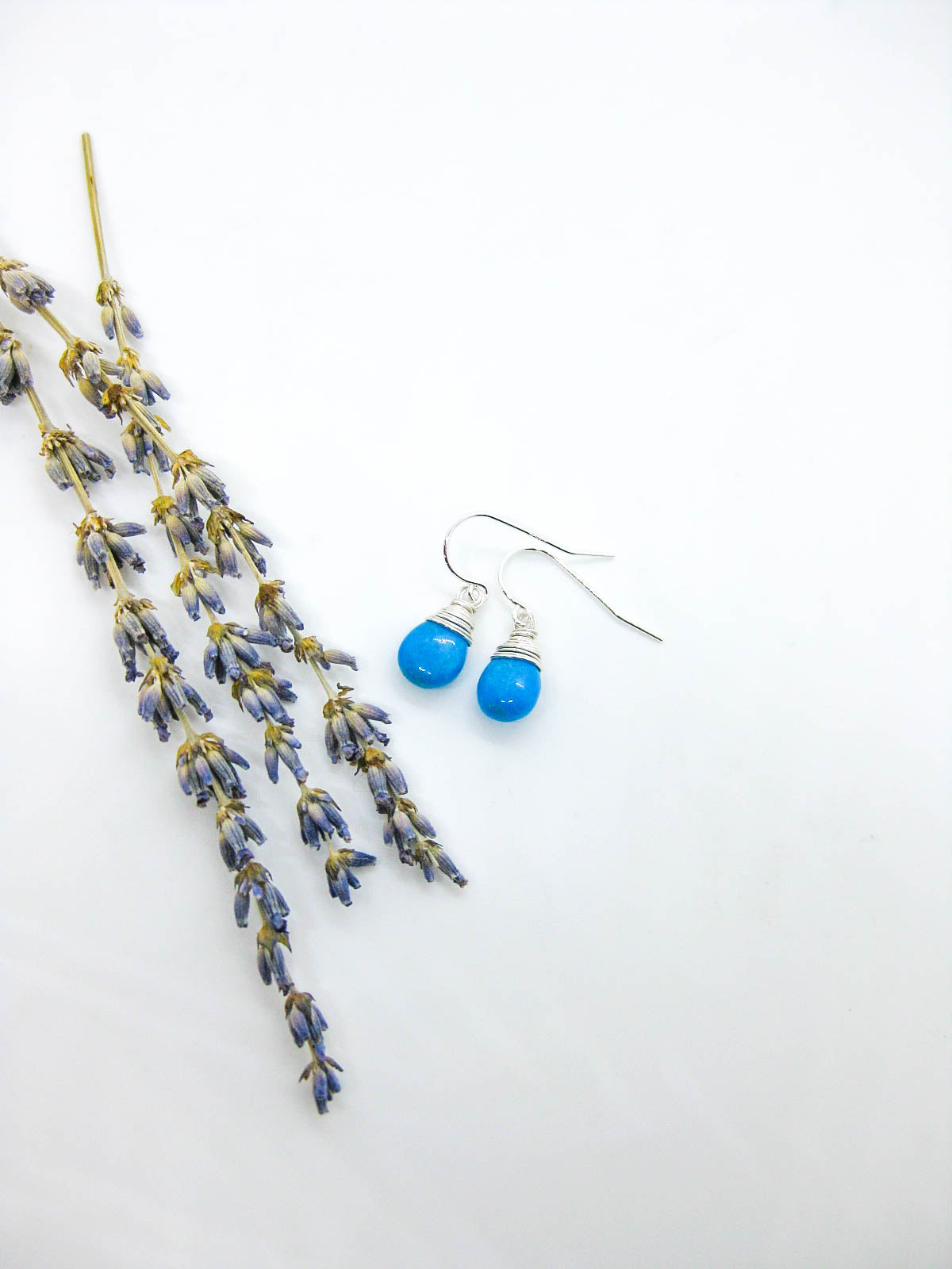 Chamomile: Blue Turquoise Earrings - e746