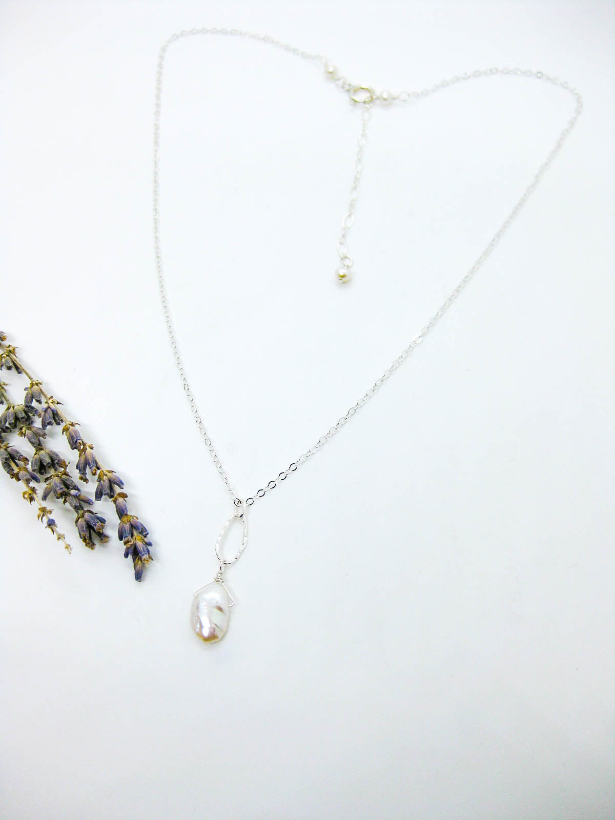 Chrysanthe: Pearl Necklace