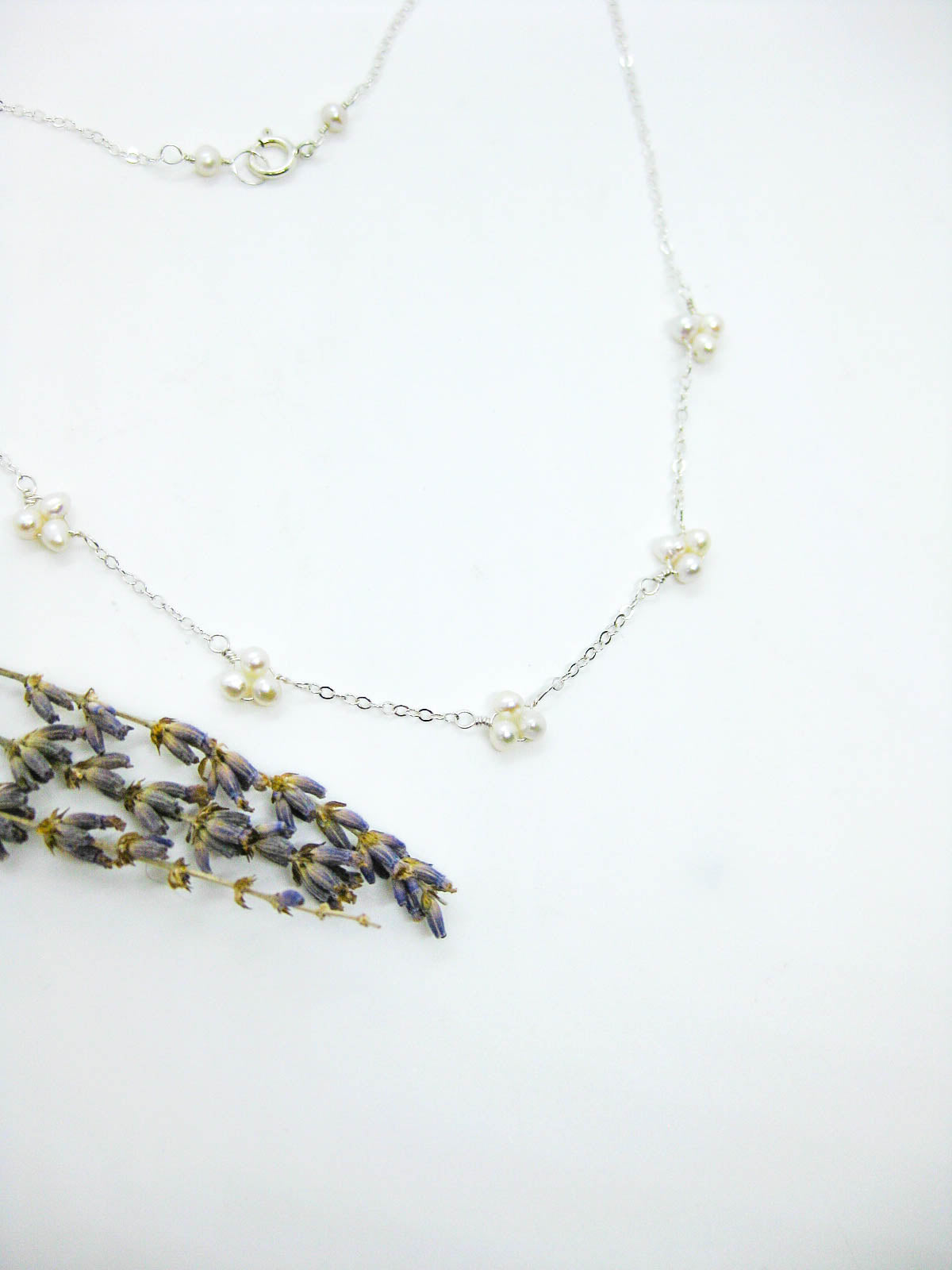 Hyacinth: Pearl Choker