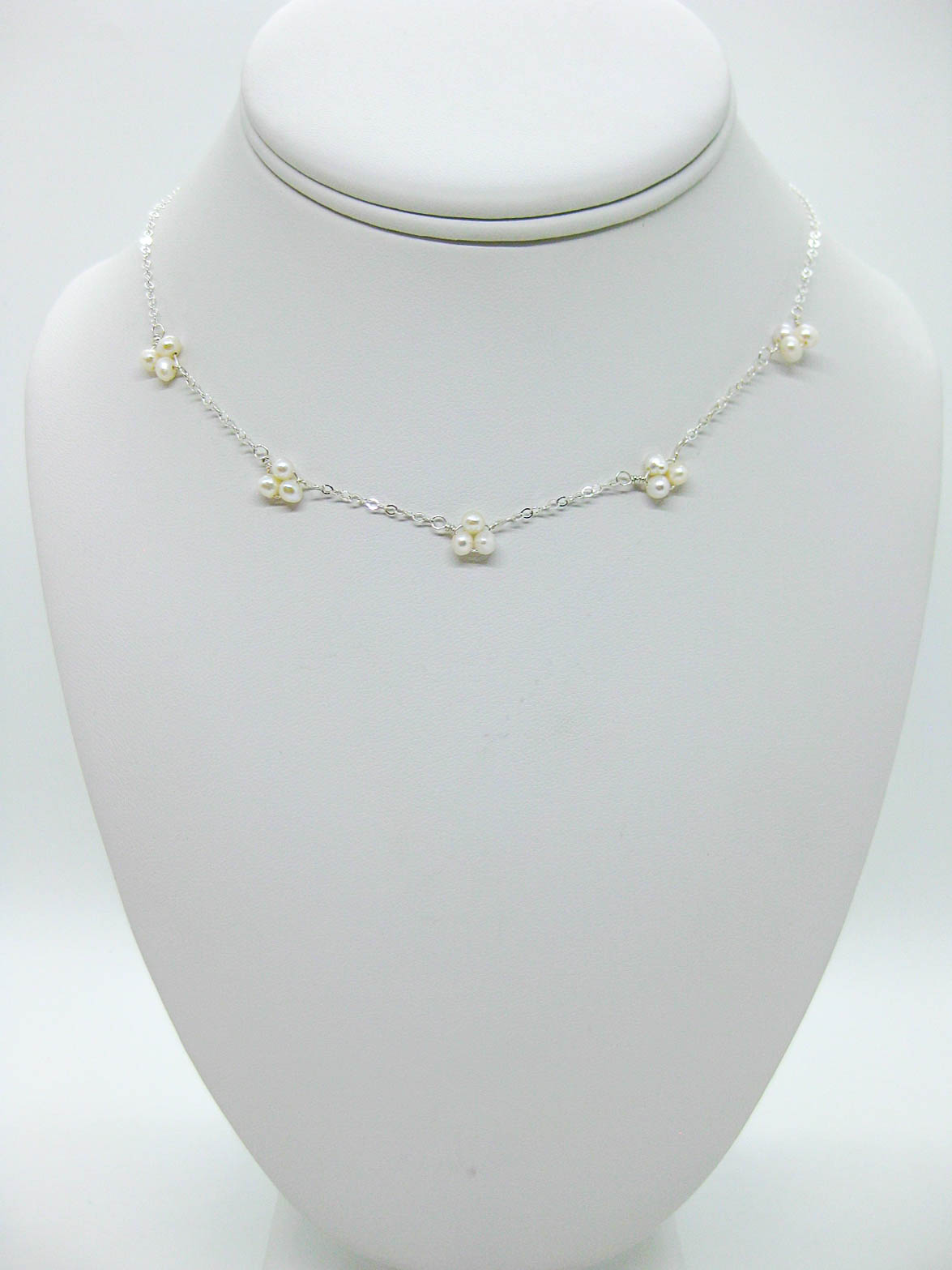 Hyacinth: Pearl Choker