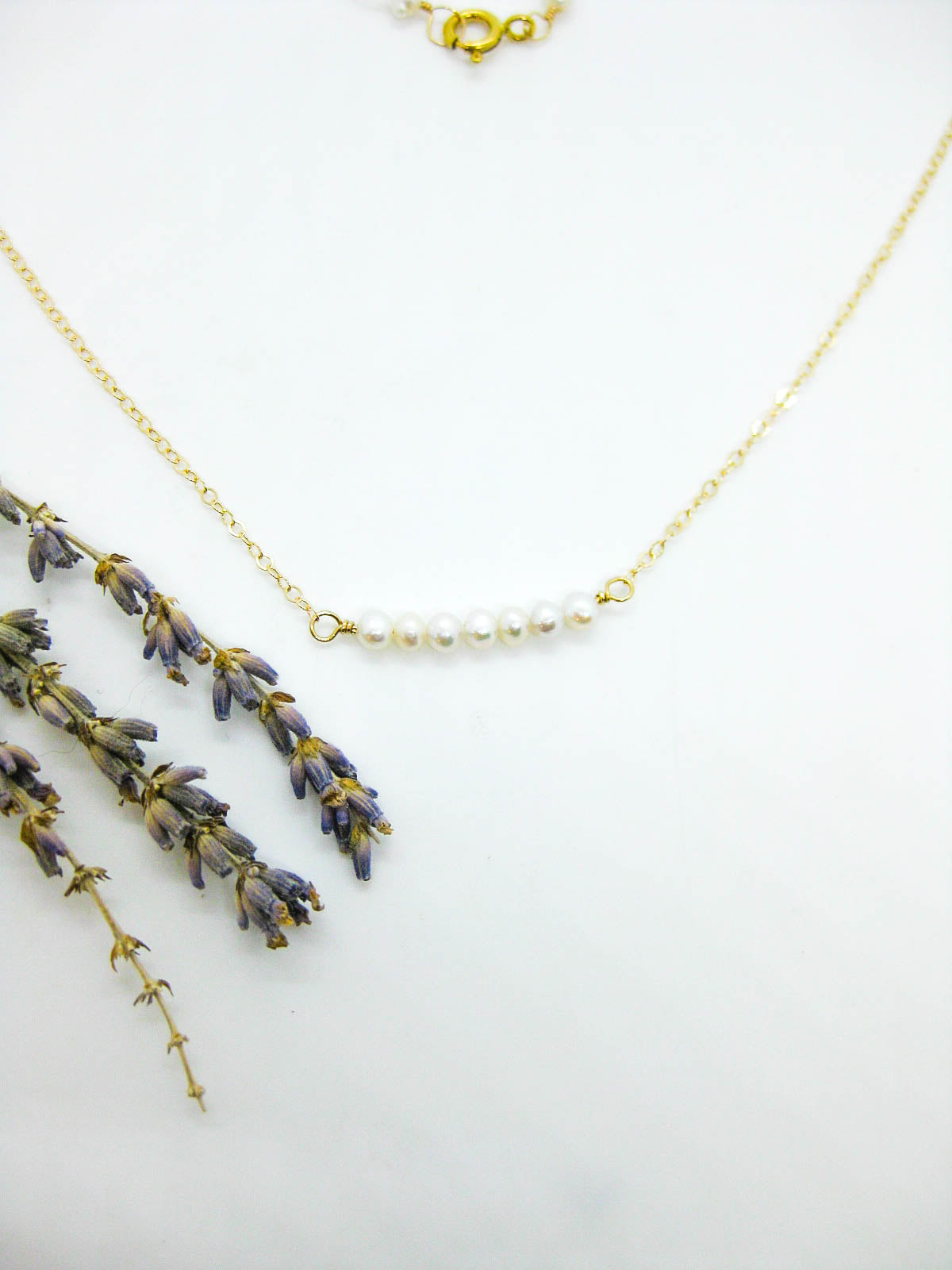 Violet: Pearl Choker