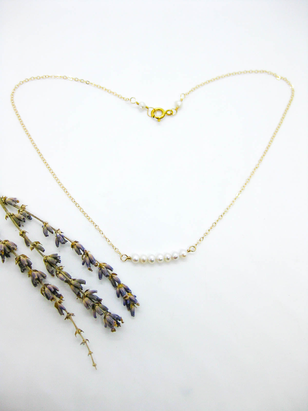 Violet: Pearl Choker