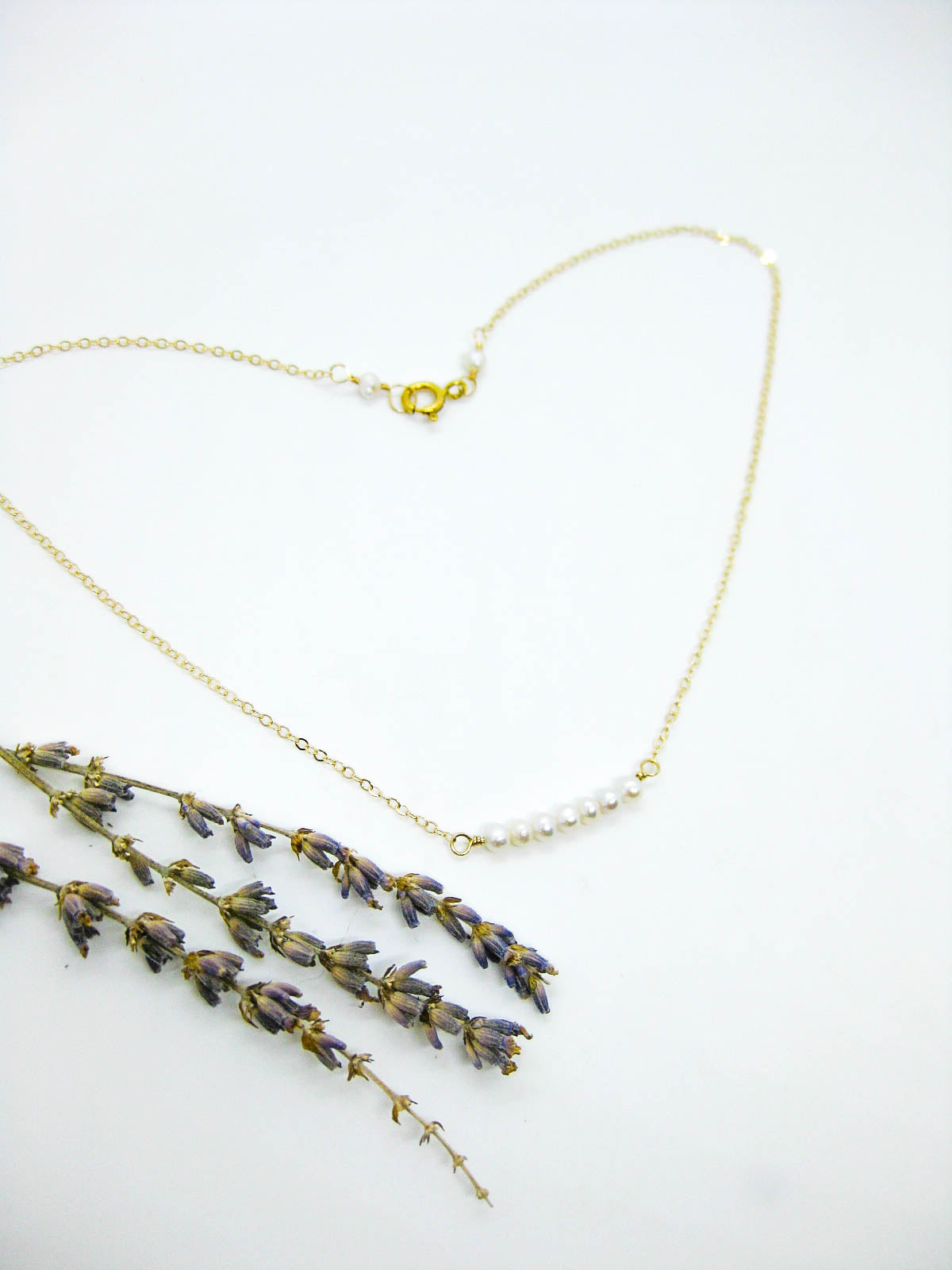 Violet: Pearl Choker