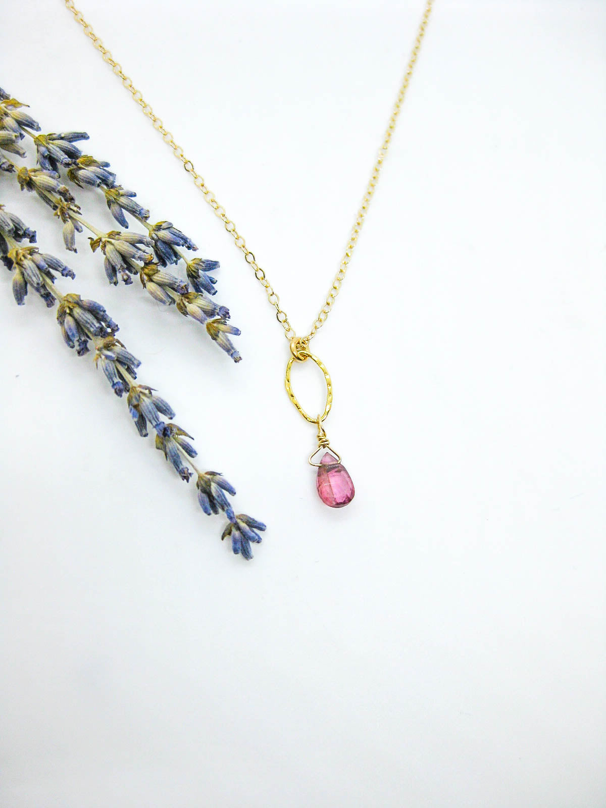 Chrysanthe: Tourmaline Necklace - n407