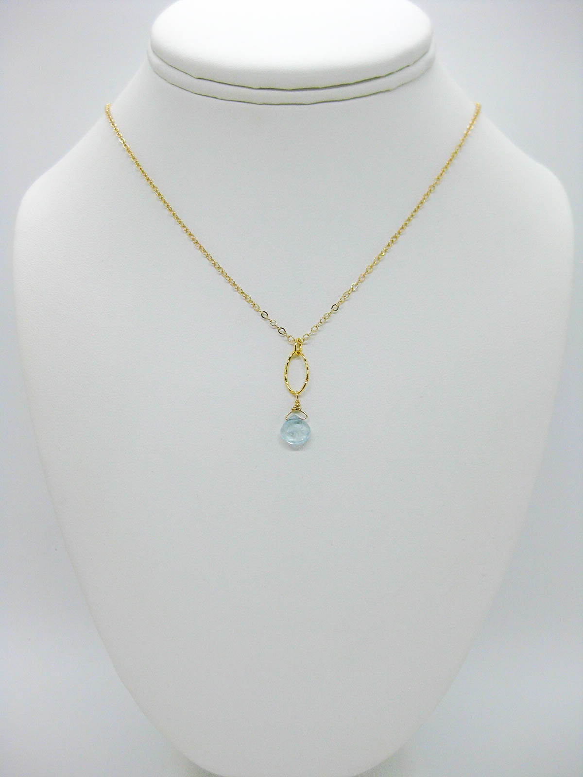 Chrysanthe: Aquamarine Necklace - n502