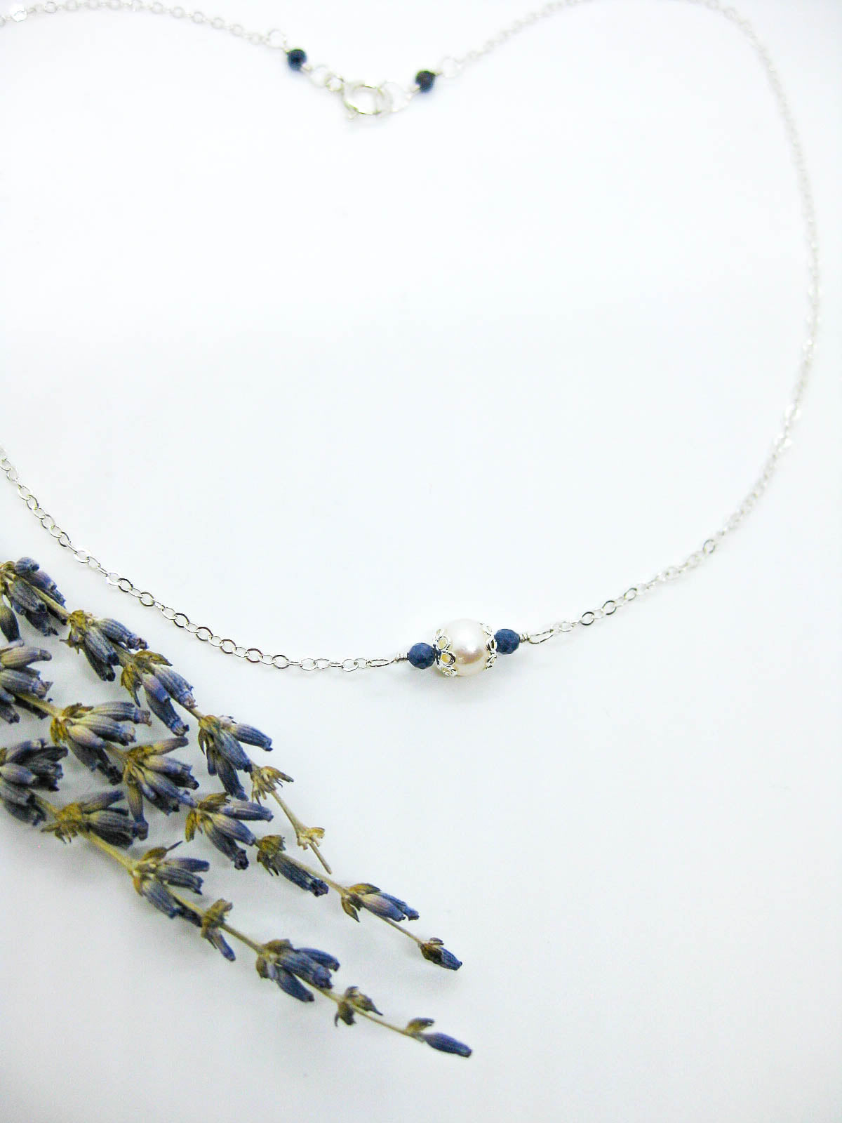 Heather: Sapphire Pearl Choker - n594