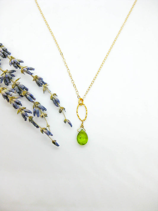 Chrysanthe: Peridot Necklace - n596