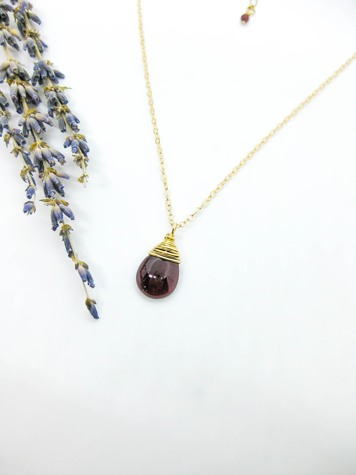Poppy: Garnet Necklace - n609