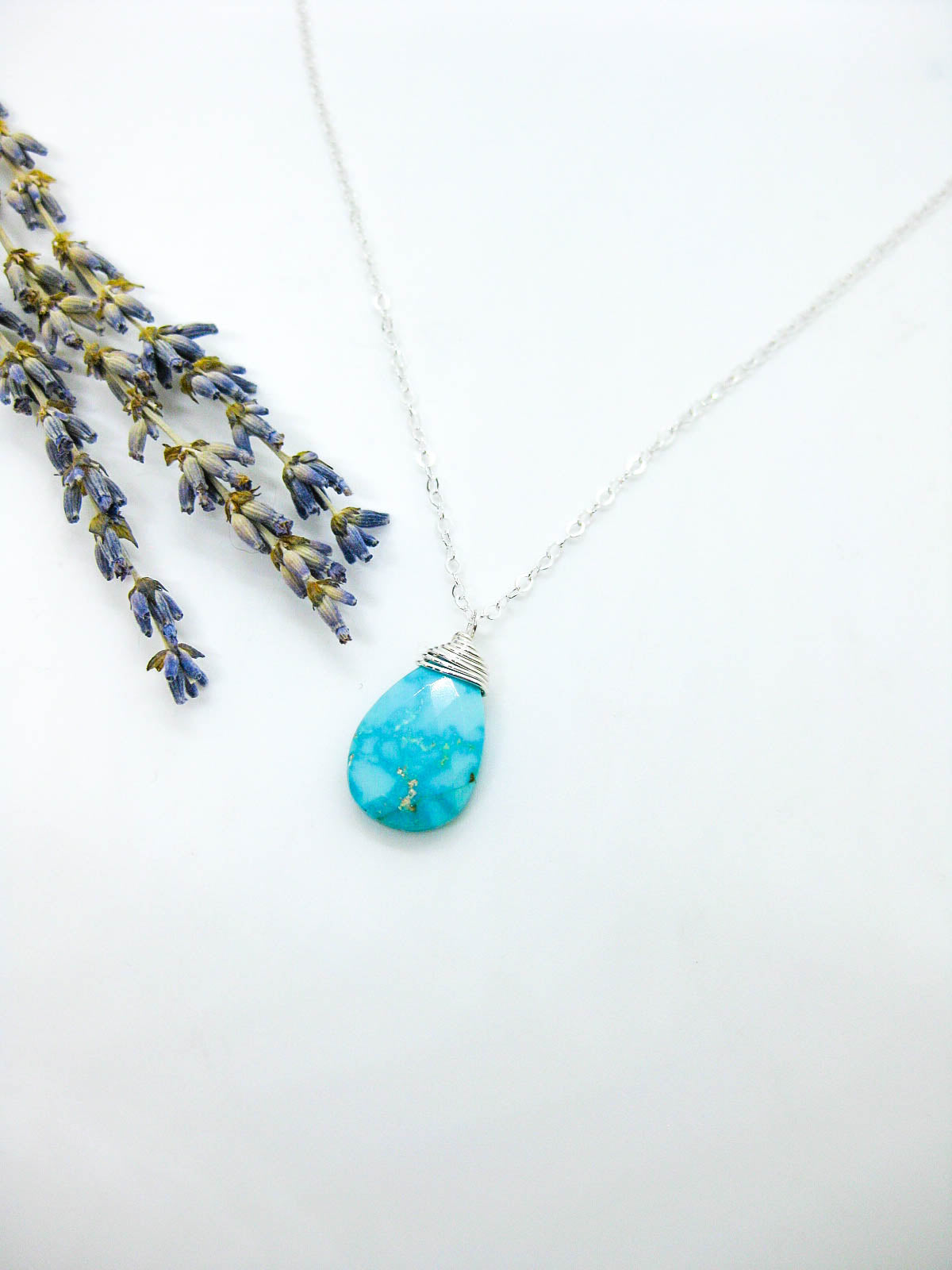 Clover: Turquoise Necklace - n640
