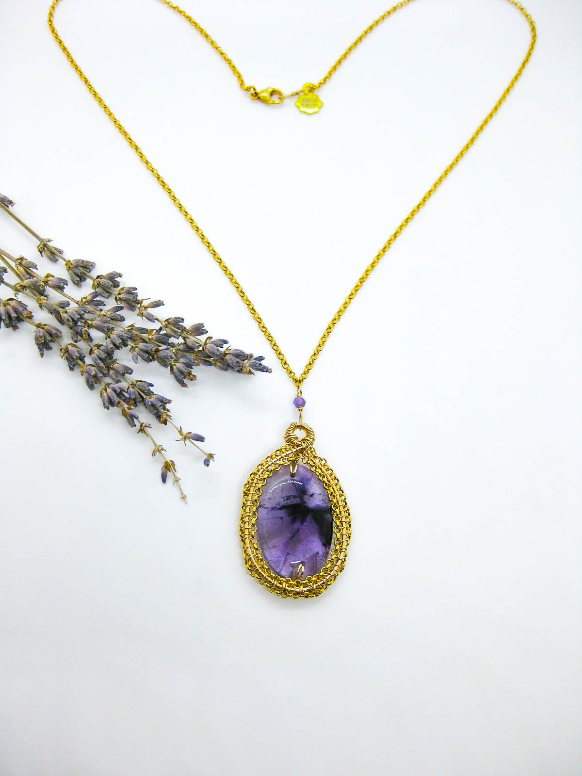 Zinnia: Amethyst Necklace - n658b-oak