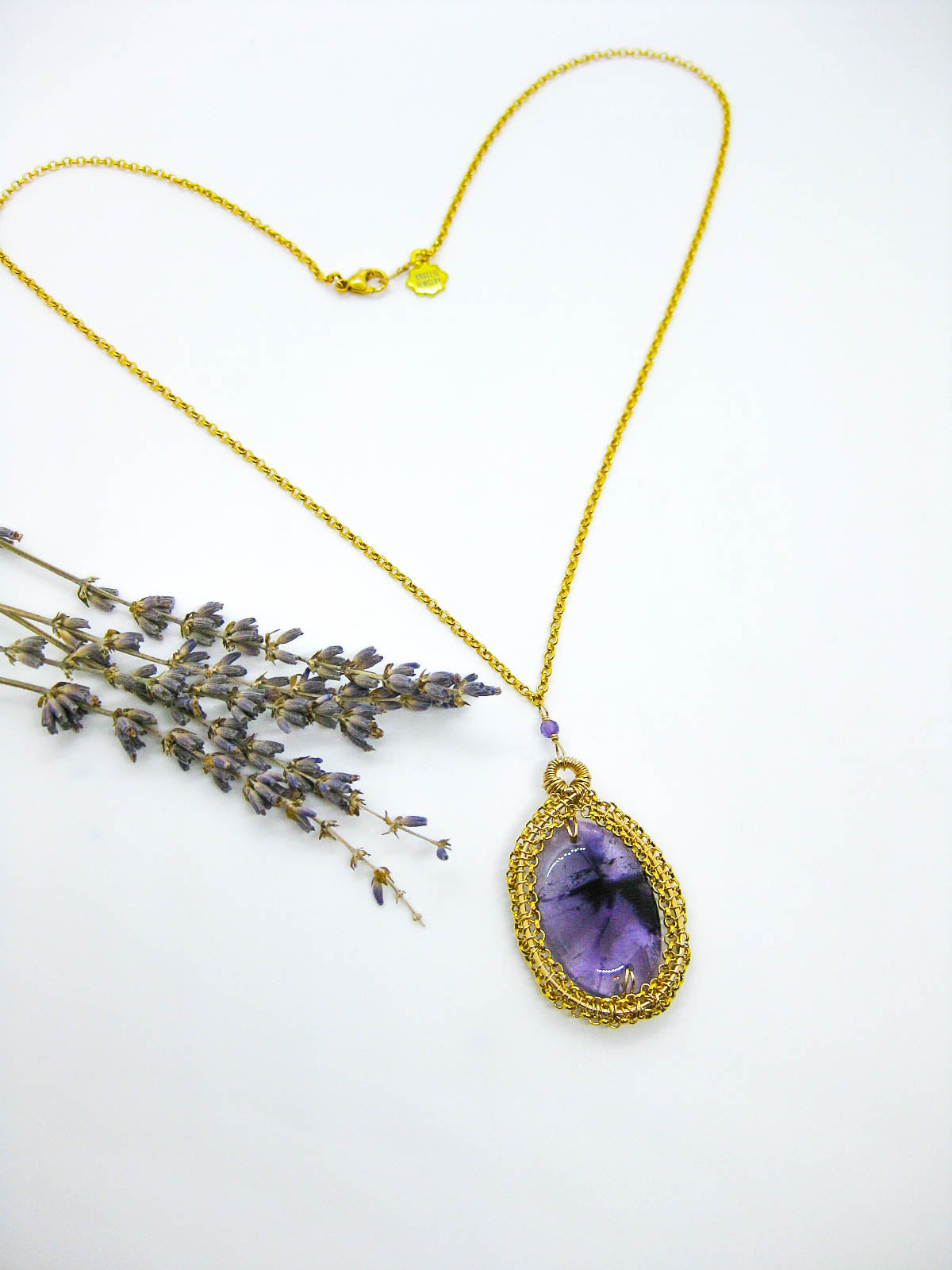 Zinnia: Amethyst Necklace - n658b-oak