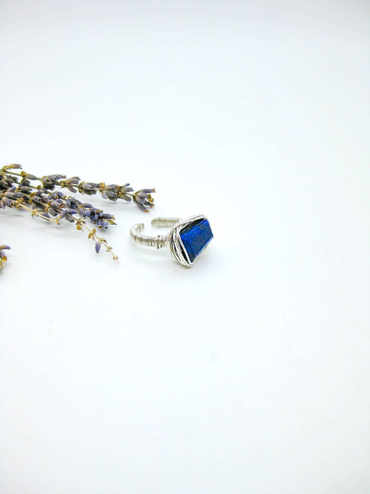 Calla : Lapis Ring