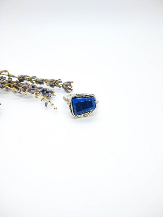 Calla : Lapis Ring