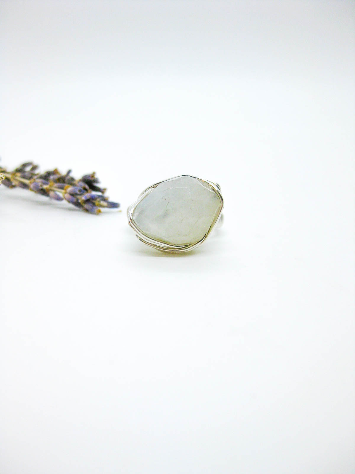 Calla: Moonstone Ring, faceted