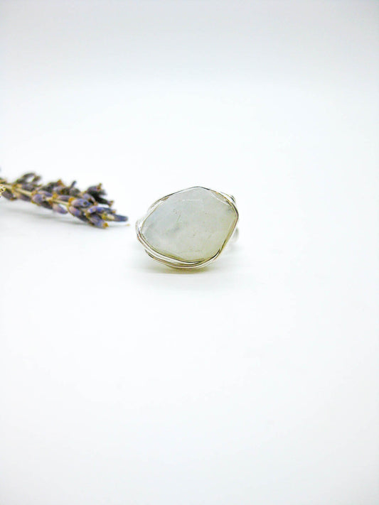 Calla: Moonstone Ring, faceted