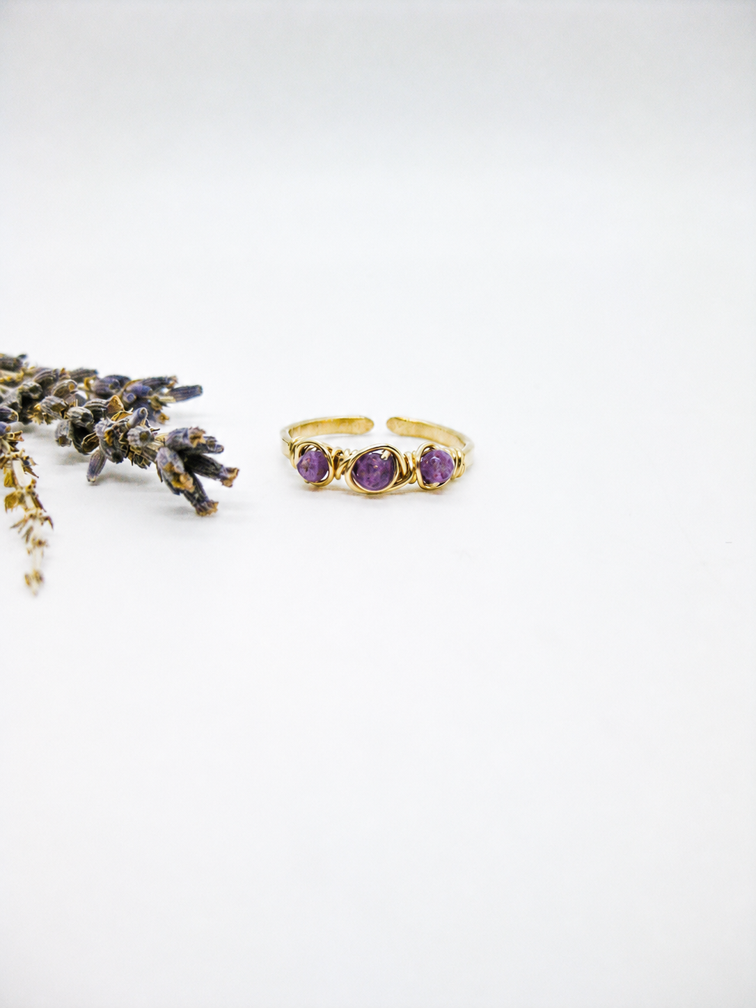 Hyacinth: Ring