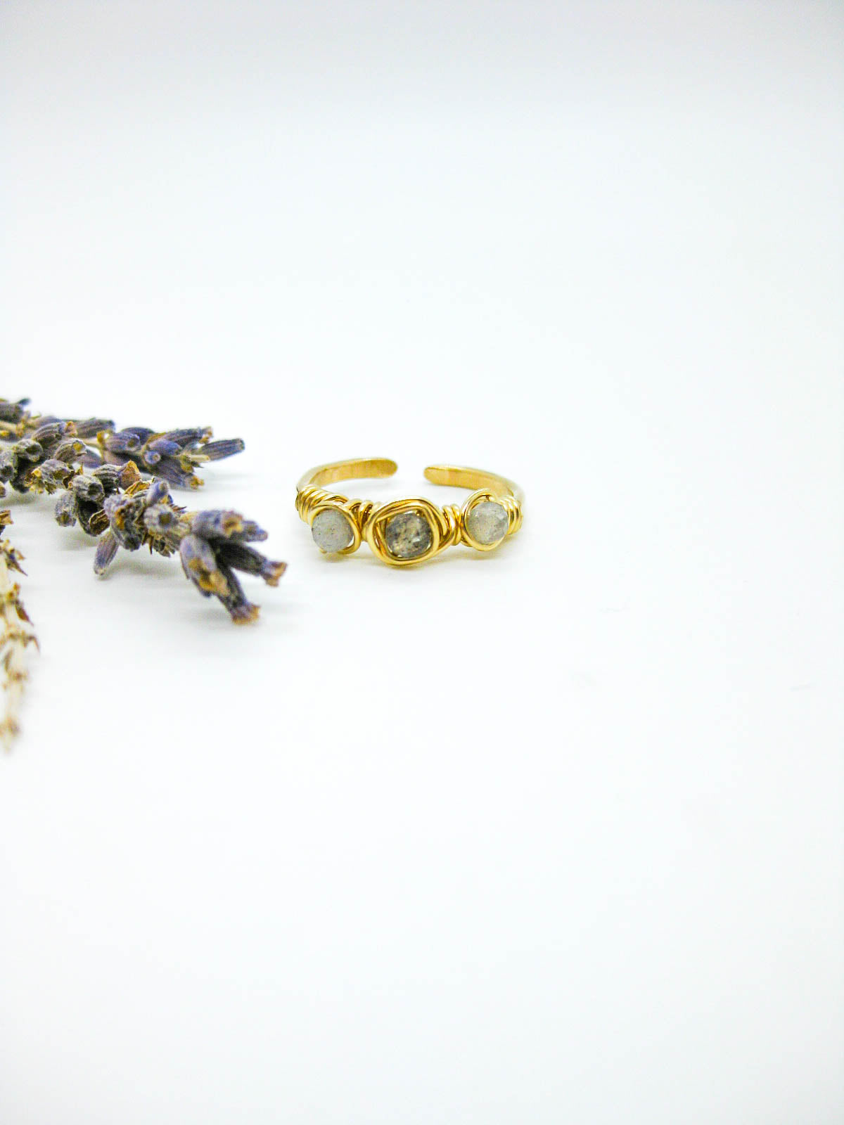 Hyacinth: Ring