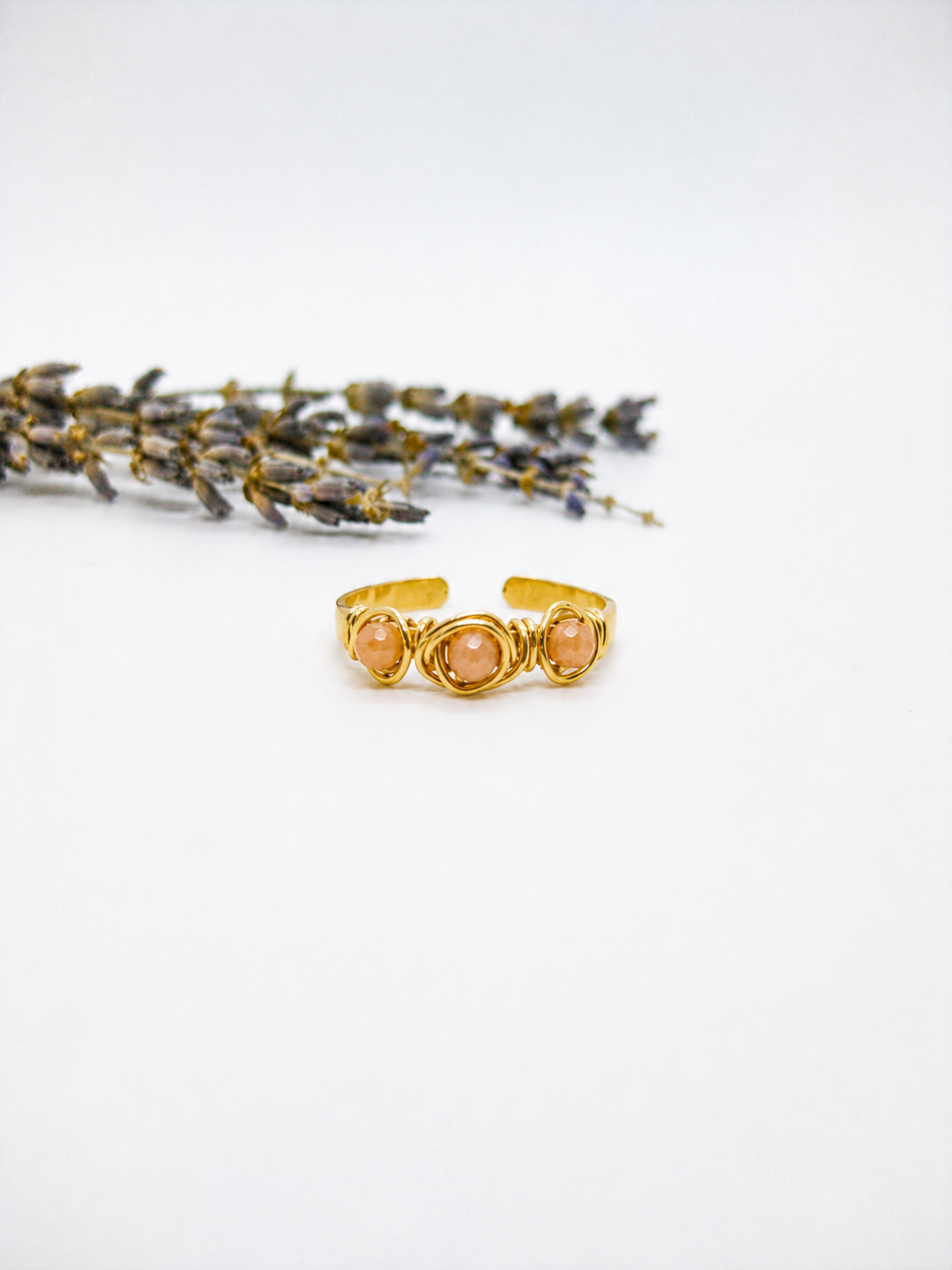 Hyacinth: Ring
