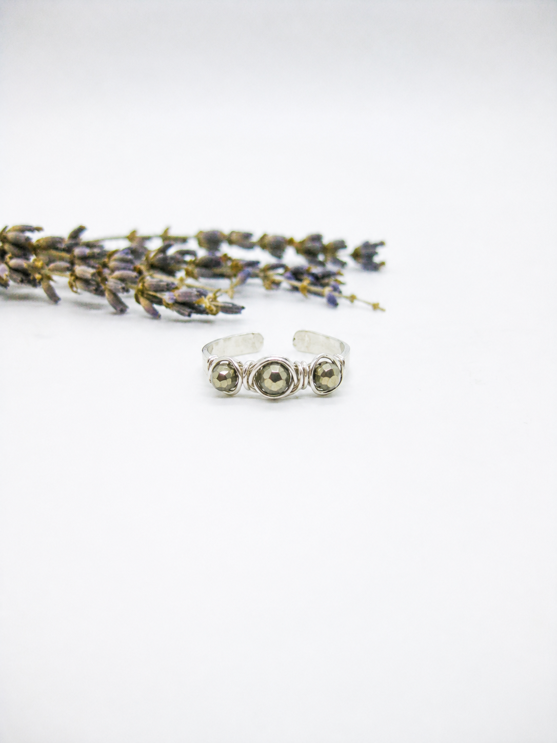 Hyacinth: Ring