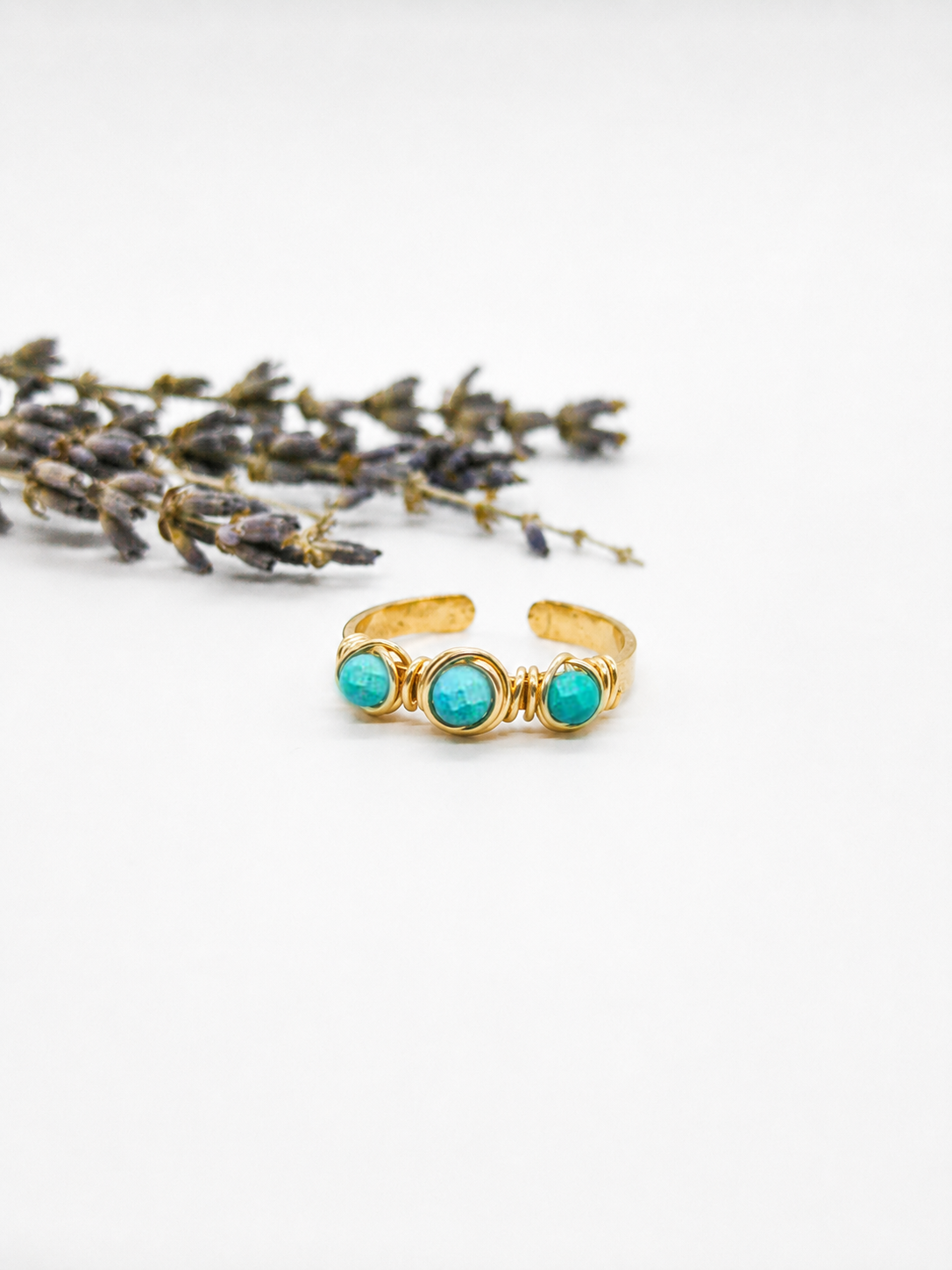 Hyacinth: Ring