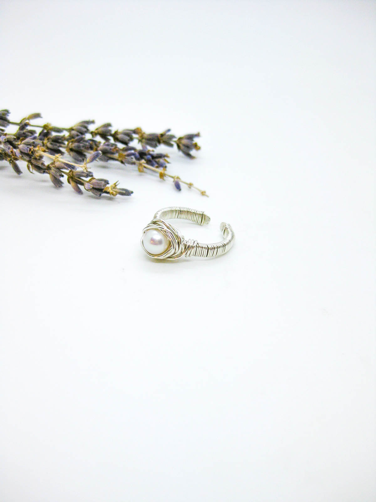 Tulip: Pearl Ring