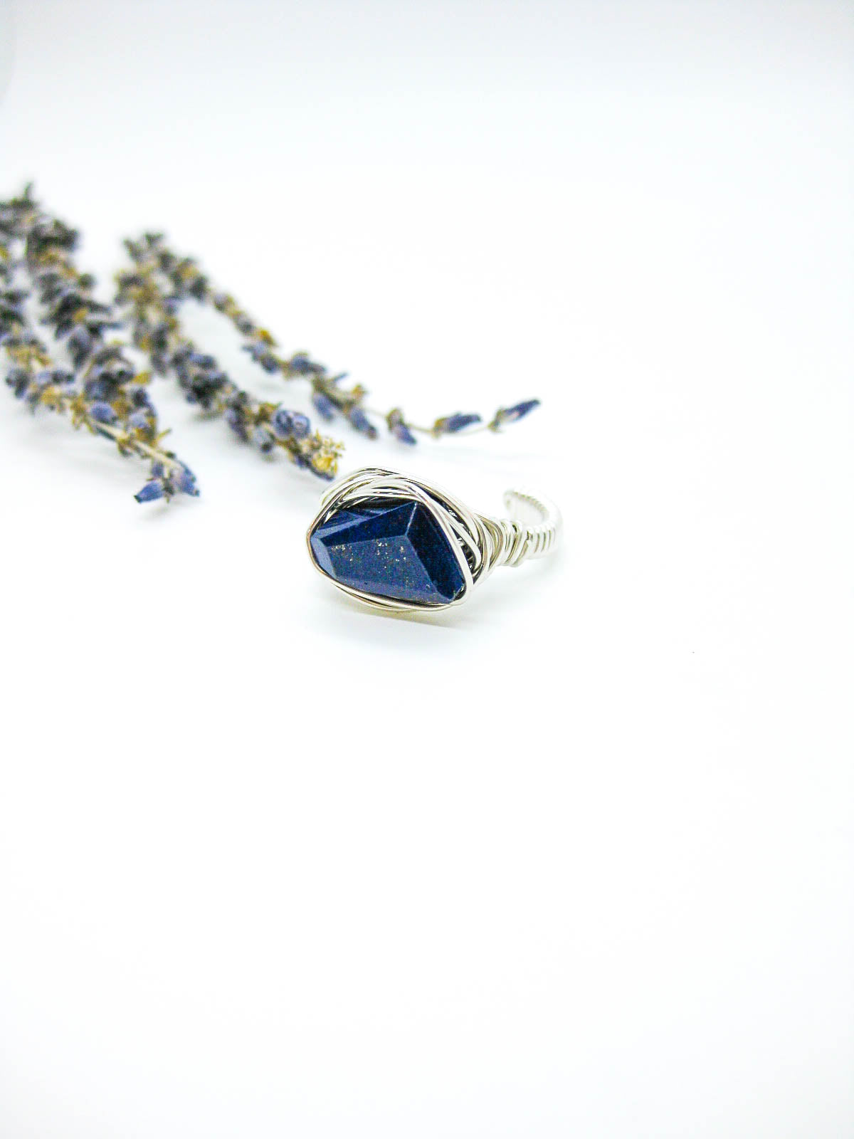 Calla : Lapis Ring - r50