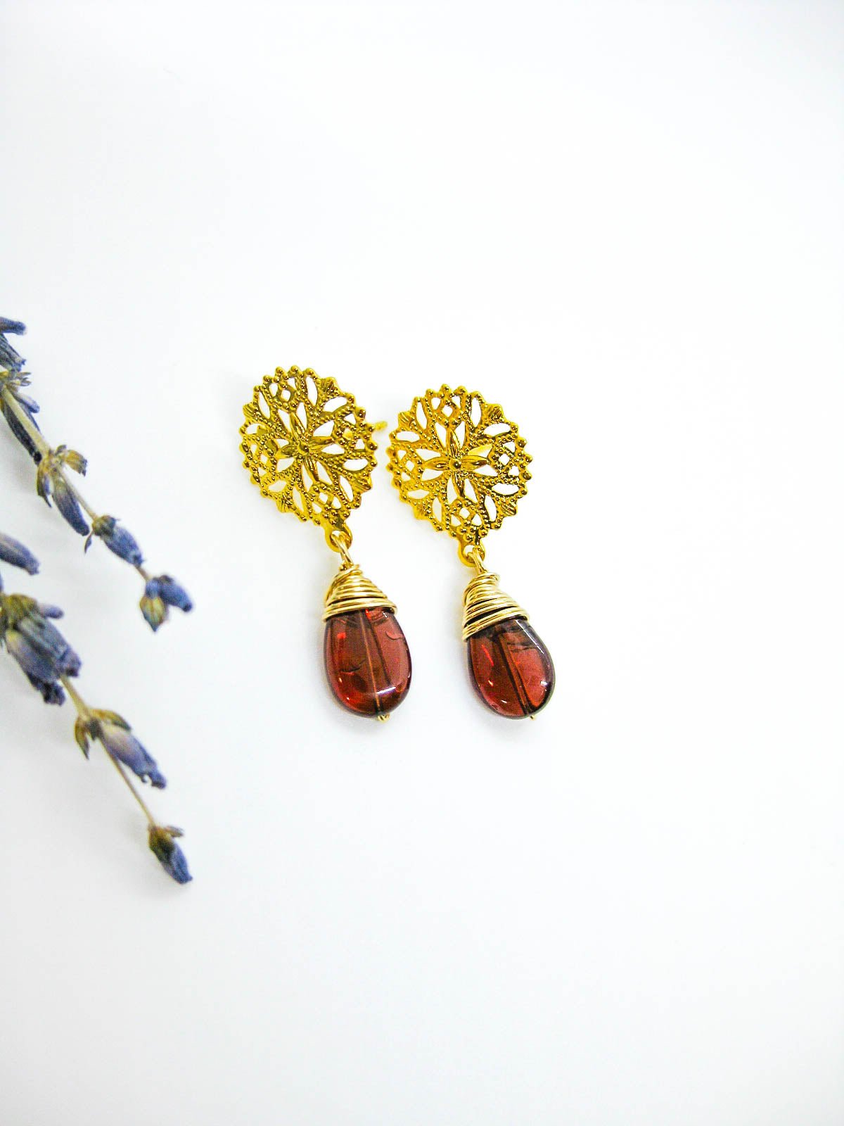 Jonquil: Garnet Earrings - e639