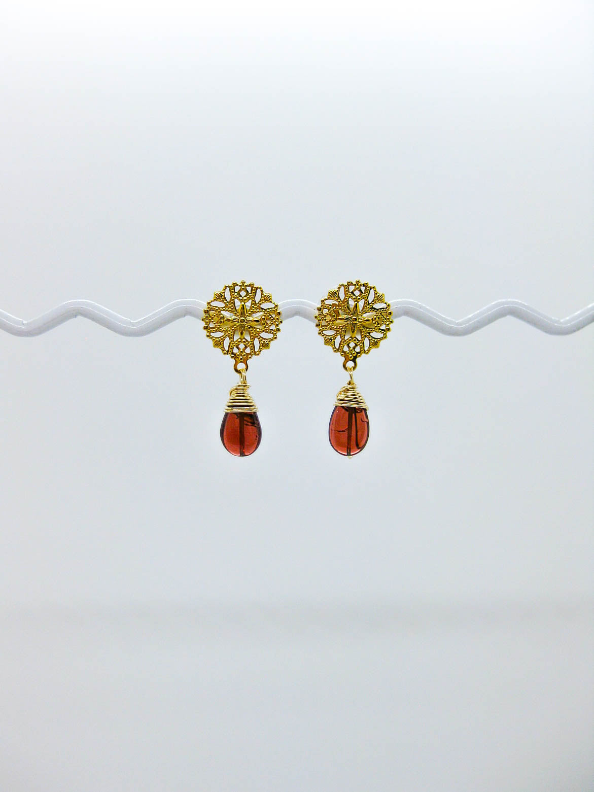 Jonquil: Garnet Earrings - e639