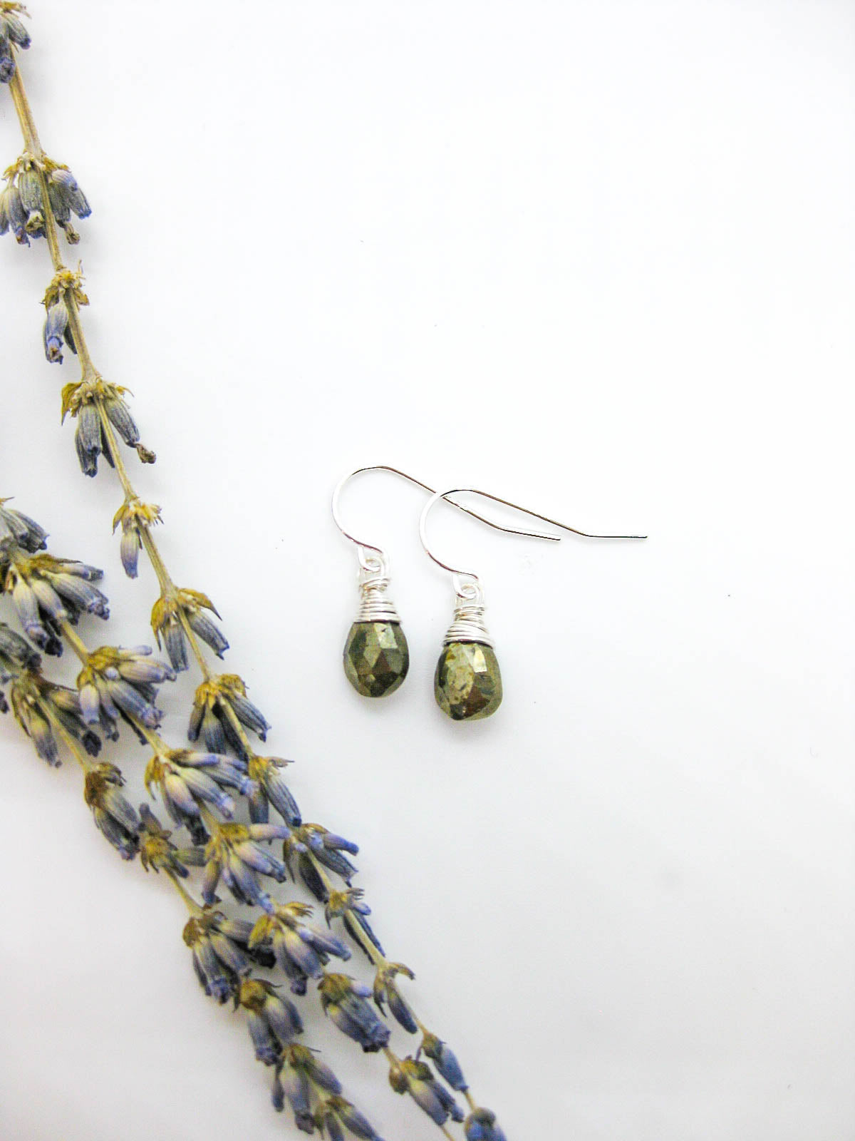 Chamomile: Pyrite Earrings - e657