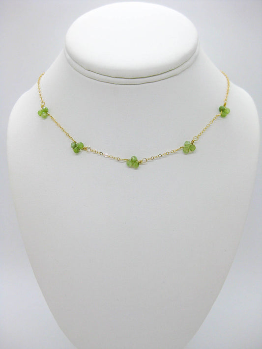 Hyacinth: Jade Choker - n545