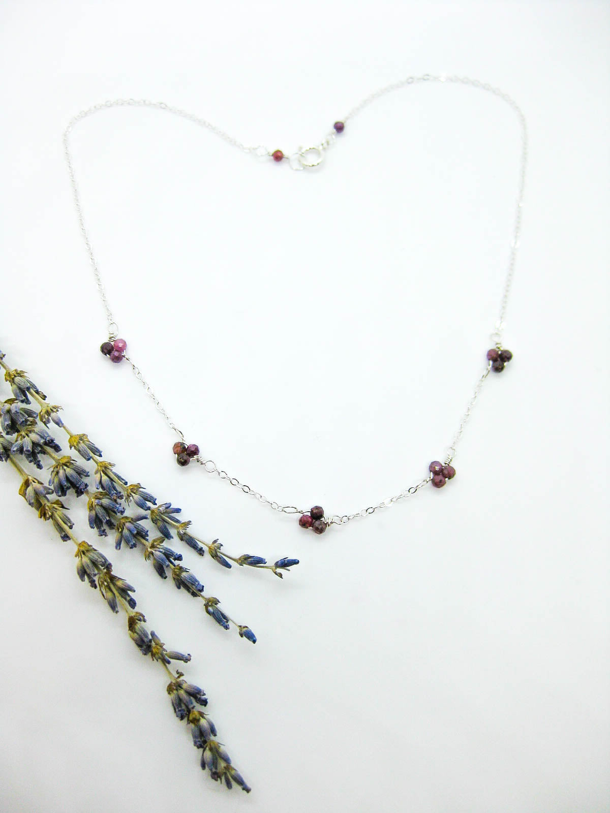 Hyacinth: Ruby Choker - n554