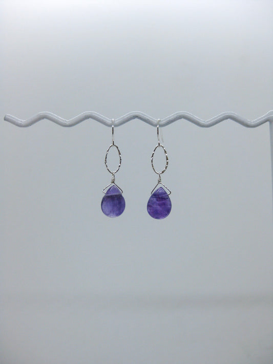 Chrysanthe: Amethyst Earrings - e588