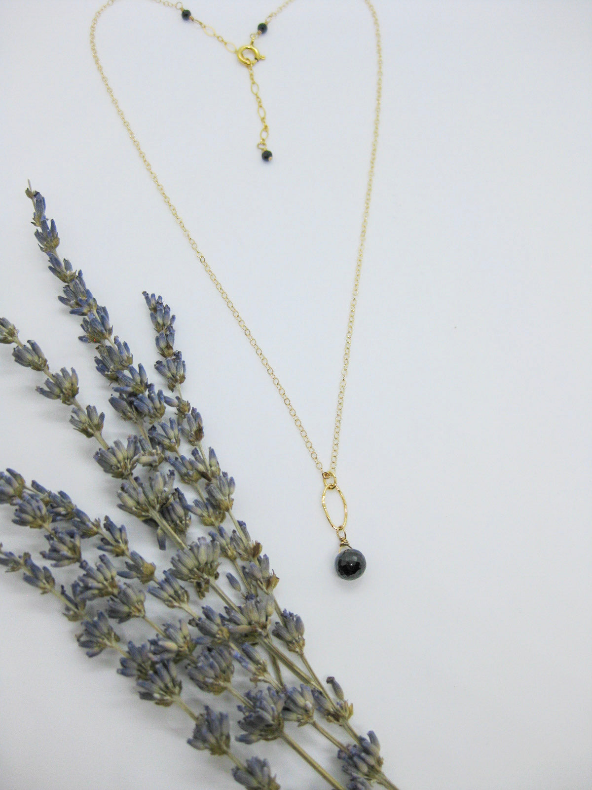 Chrysanthe: Black Spinel Necklace - n401