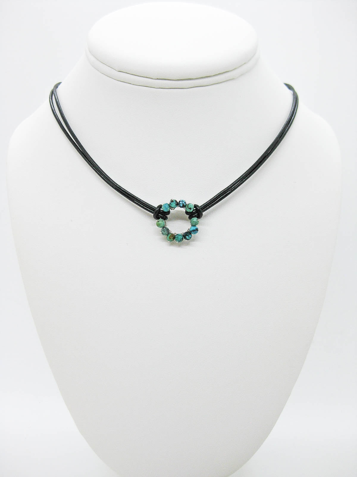 Circle: Turquoise Leather Necklace - n457