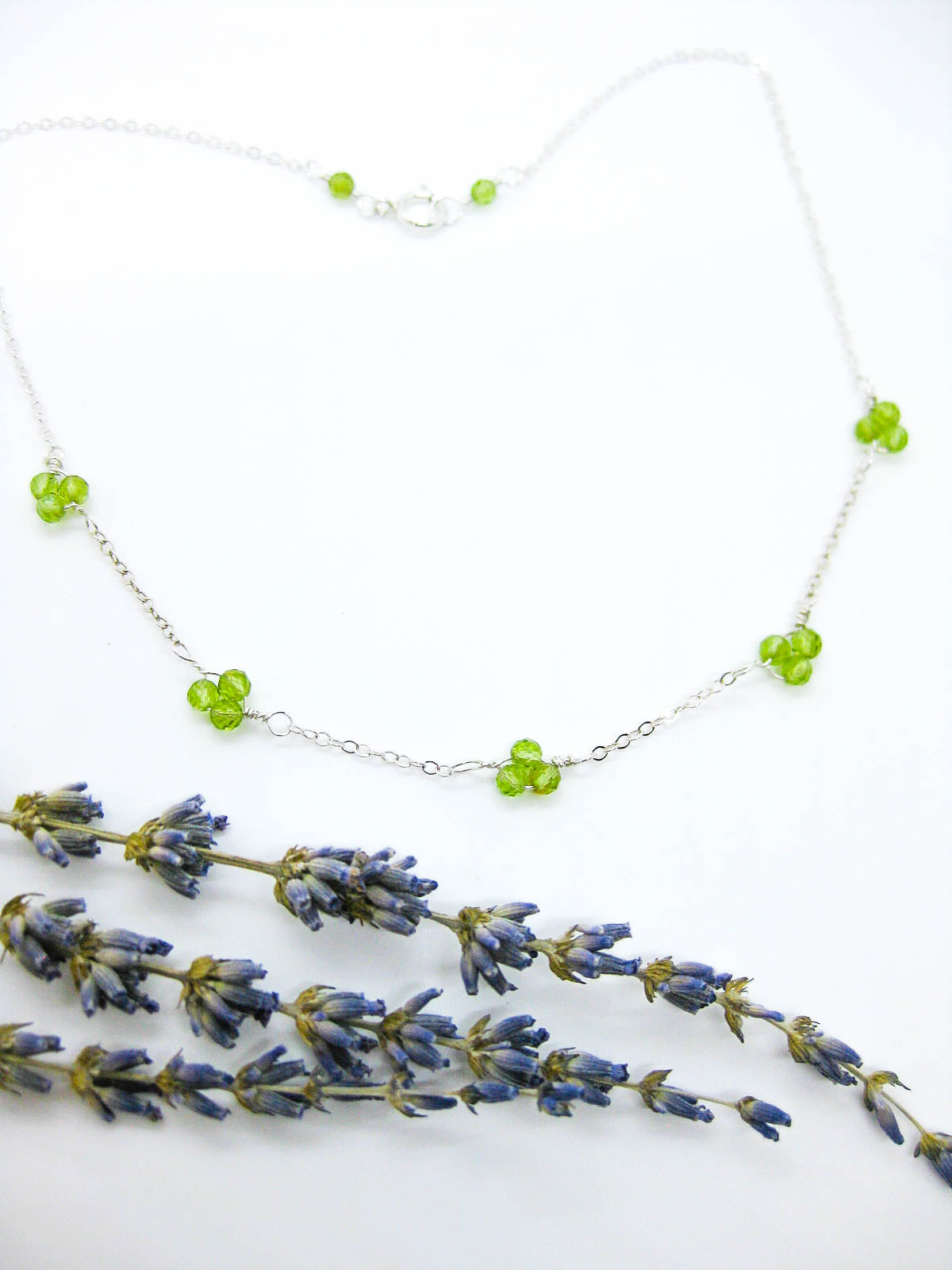Hyacinth: Peridot Choker n522 - Main Image