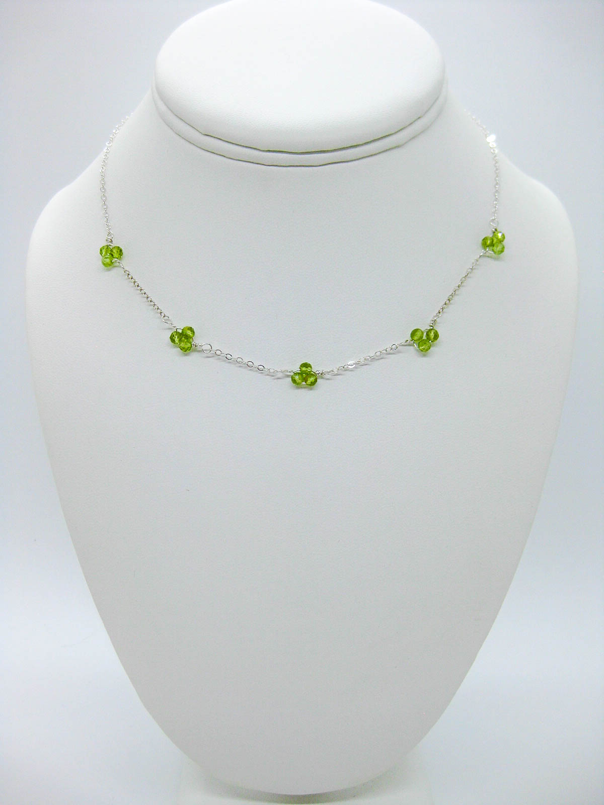 Hyacinth: Peridot Choker - n522